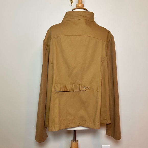 Suzanne Betro ‘Weekend’ Tan Lightweight Diagonal Zip Jacket, Size 3X - Picture 9 of 12
